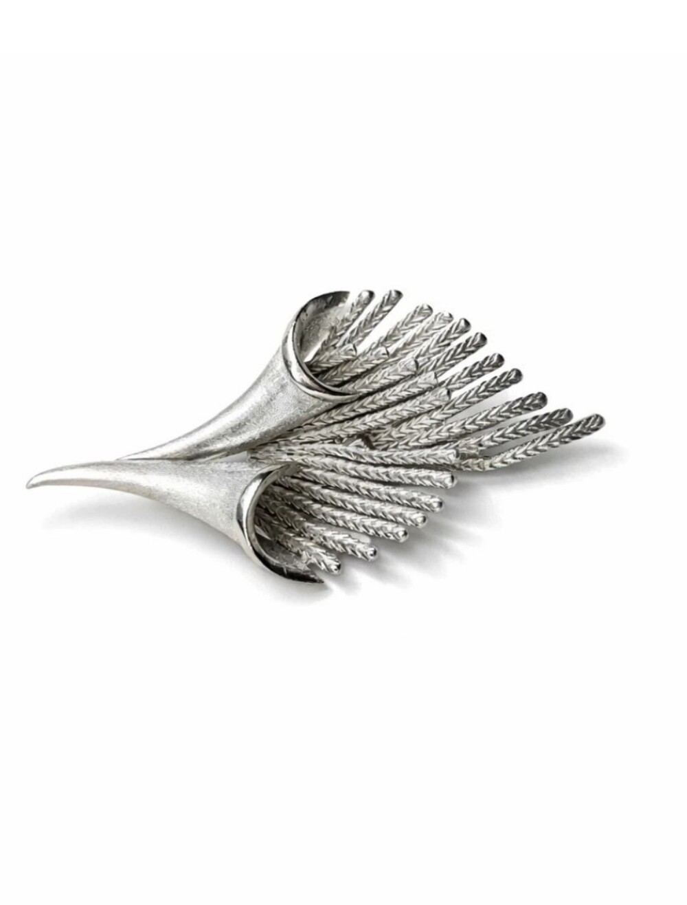 Silver Tone Coro Signed Vintage Wheat Cornucopia Brooch Excellent Condition